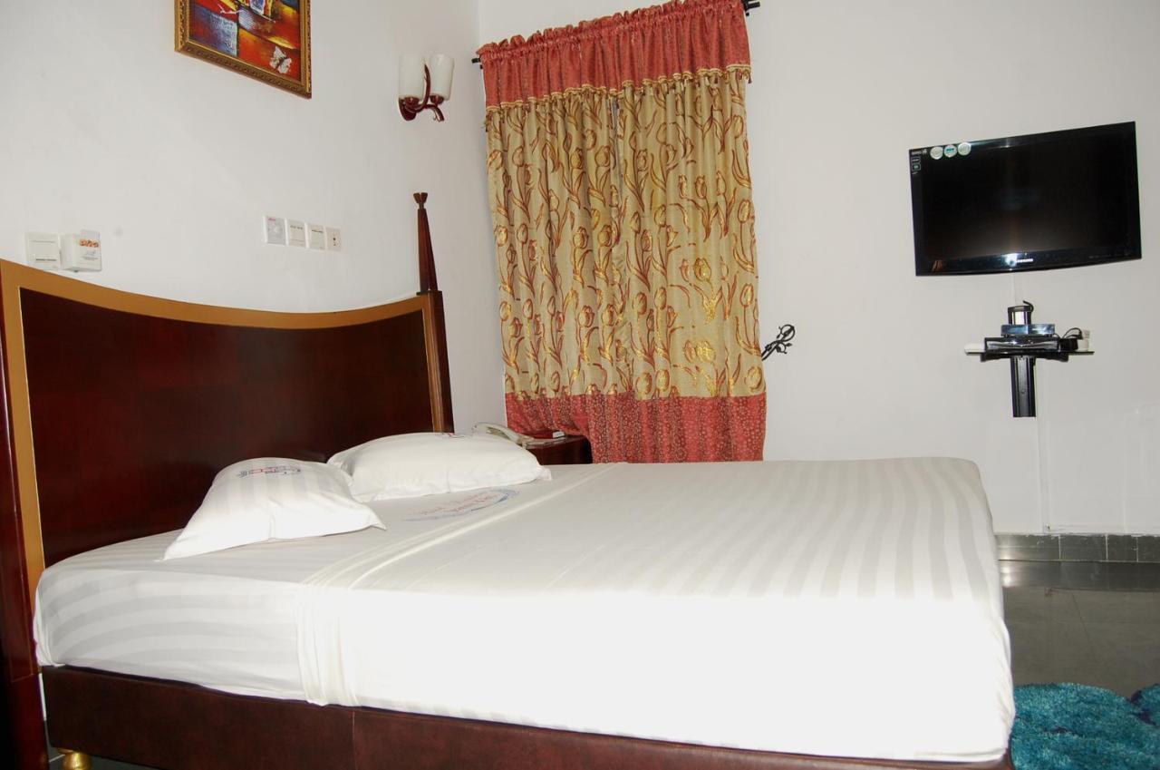 Hotel Residence Jeanne D'Arc Cotonou Kültér fotó