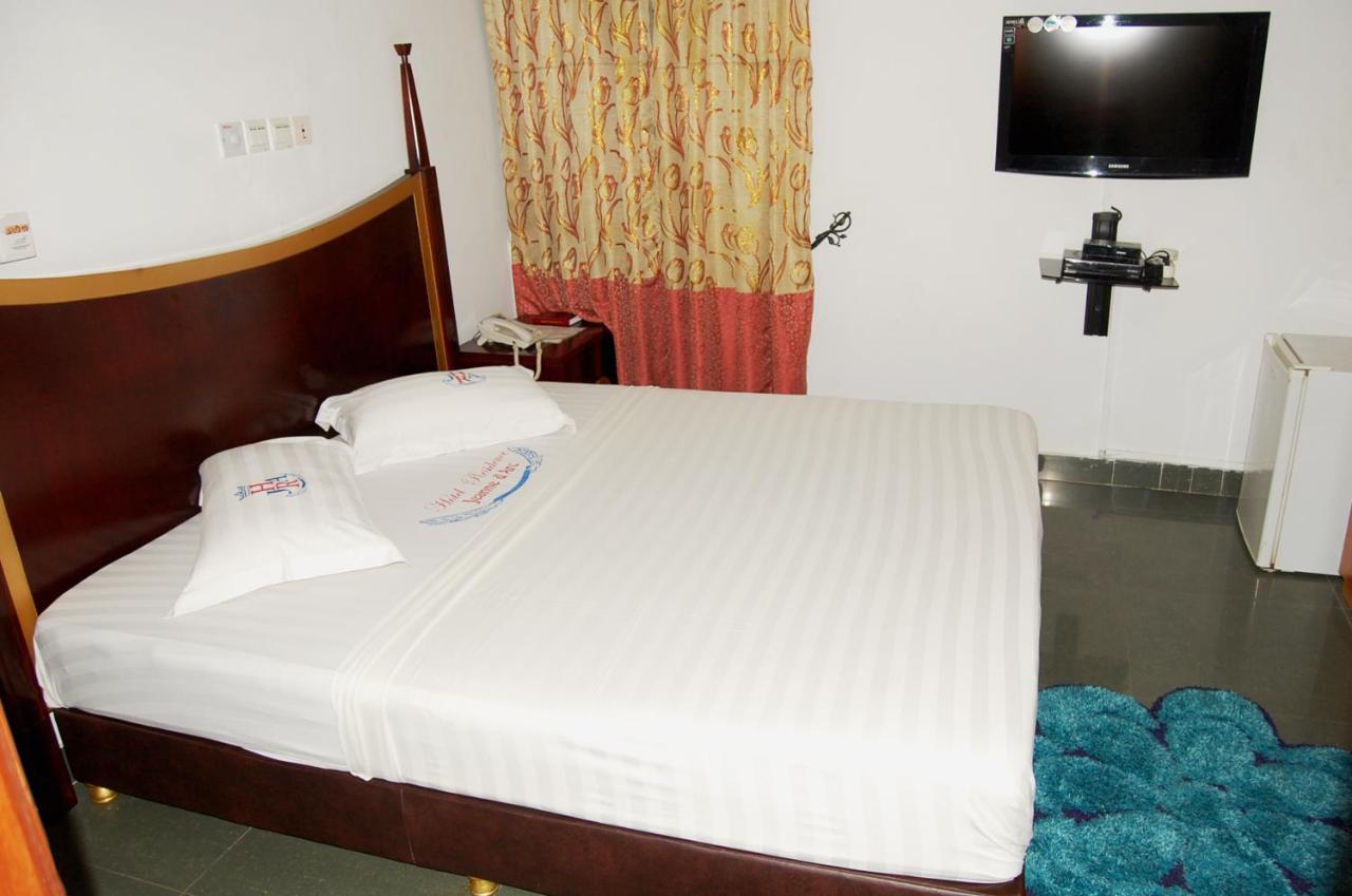 Hotel Residence Jeanne D'Arc Cotonou Kültér fotó